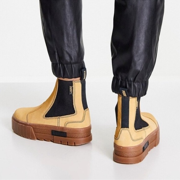 Puma Women’s Mayze Platform Chelsea Suede Tan Gum Sole Casual Boots Size 8.5 New - Picture 4 of 13